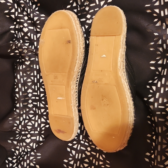 Valentino signature mule. - Picture 2 of 2